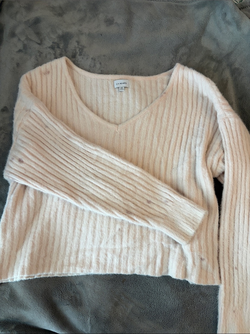 La Hearts/Pacsun Pale Pink Ribbed V-Neck Sweater